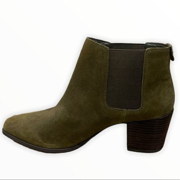 Anne Klein Geordanna Block-Heel Bootie in Size 9 - Picture 7 of 11